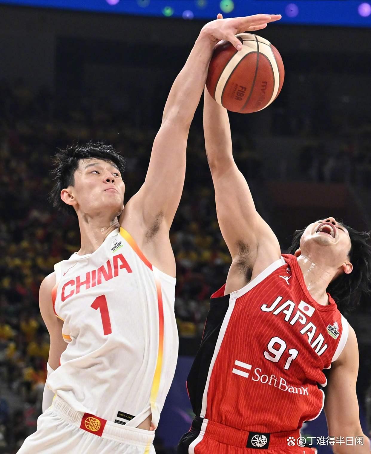 转折点深圳男篮内部沟通，全明星赛关键时刻攻防权衡，球迷炸锅，年轻球员得到机会的简单介绍