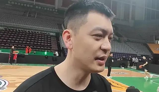 关于西汉姆加时末段战术微调；志在CBA常规赛名次提升；质疑声仍在；控场能力受关注的信息