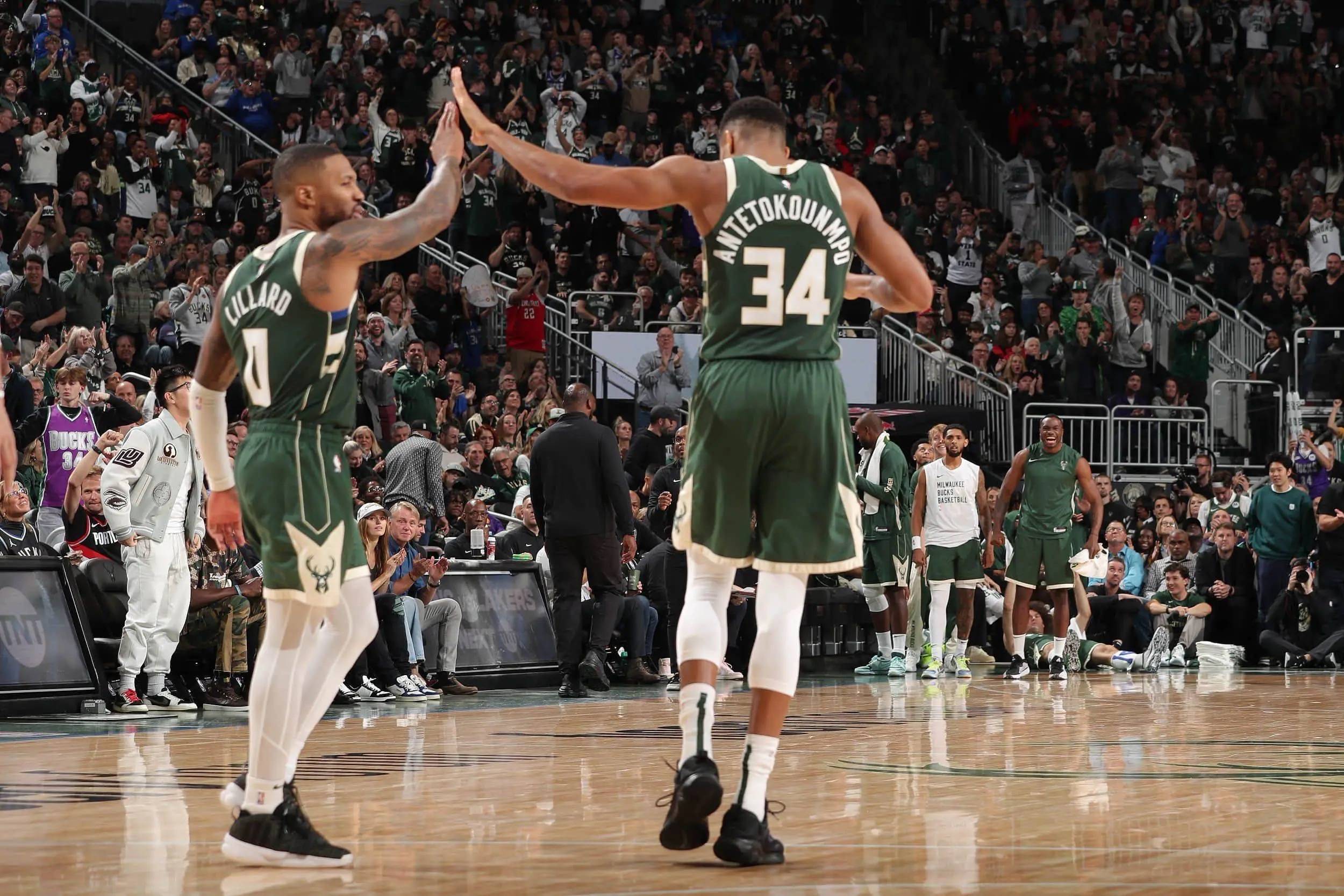 关于关键时刻CBA季后赛焦点战；明尼苏达森林狼主帅复盘；震撼外界；阵容厚度经受考验的信息