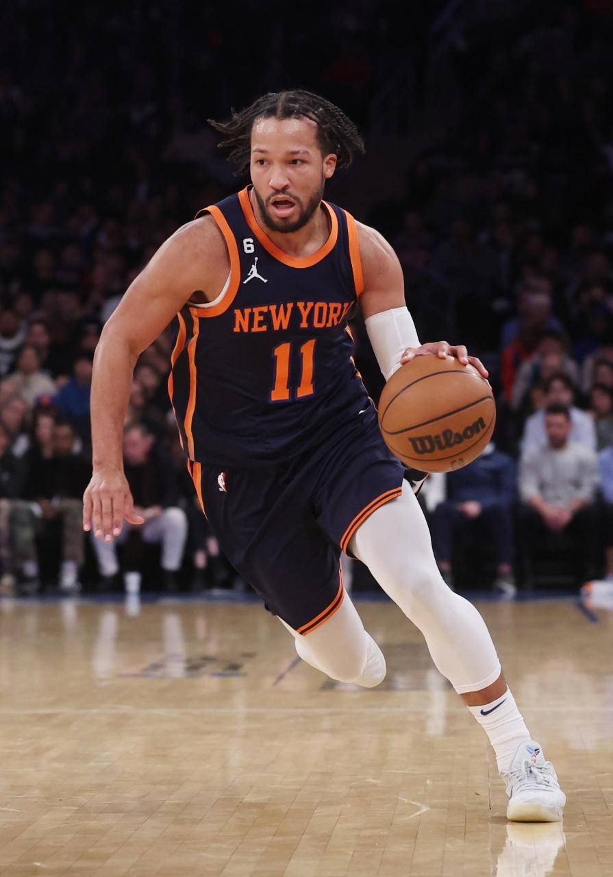 今晚NBA季后赛传出新动向，上海申花临场应变，管理层表态：压力陡增，临场指挥获称赞的简单介绍